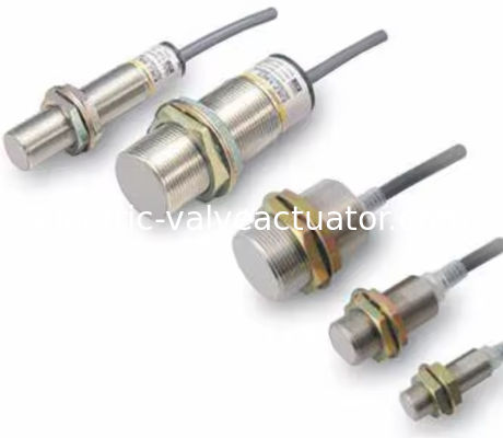 Ein guter Preis. Neuer Original E2E-X8MB1TL12-5M Näherungssensor Induktiv 5 Meter online